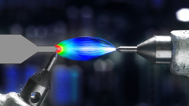 Lichtbogen in der Elektroindustrie mit zugehöriger Feldsimulation | © CADFEM / Adobe Stock